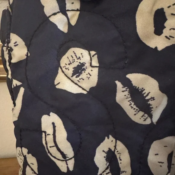 Marc Jacobs Black and Cream Tote Bag - Picture 6 of 13